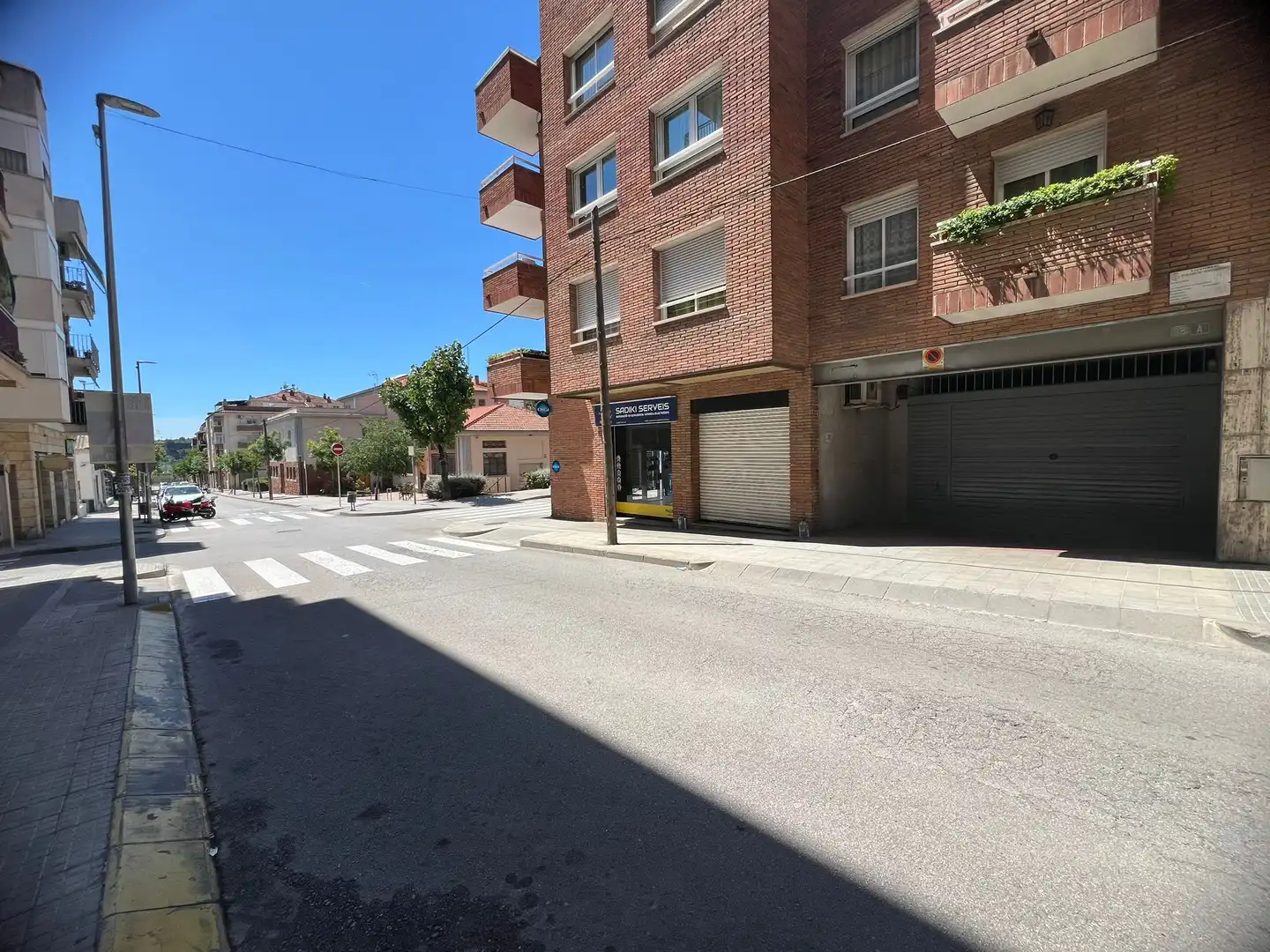 Außenansicht von Garage zum Verkauf in Olesa de Montserrat