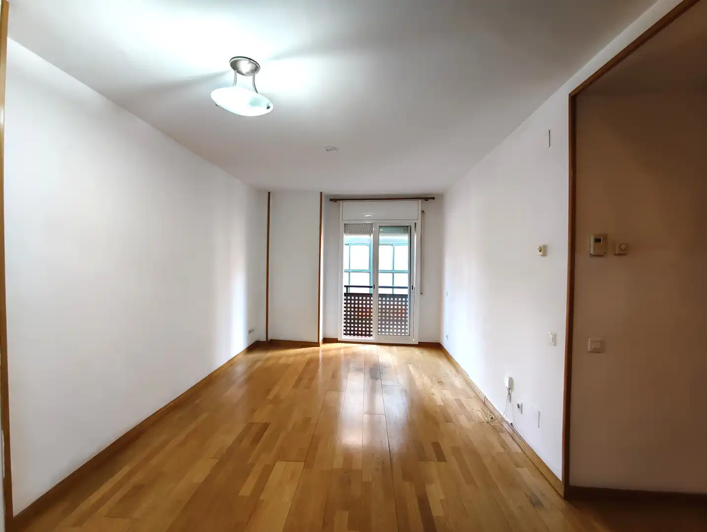 Piso con terraza en venta en Carrer del Ter, imagen 2