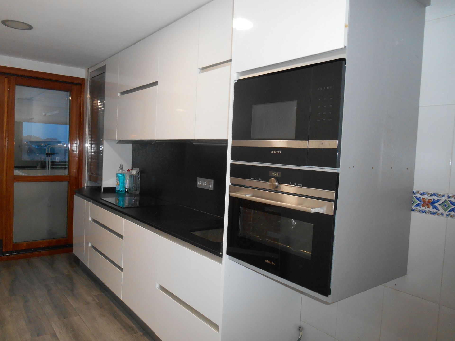 Cuina de Pis de lloguer en Oviedo  amb Calefacció i Forn