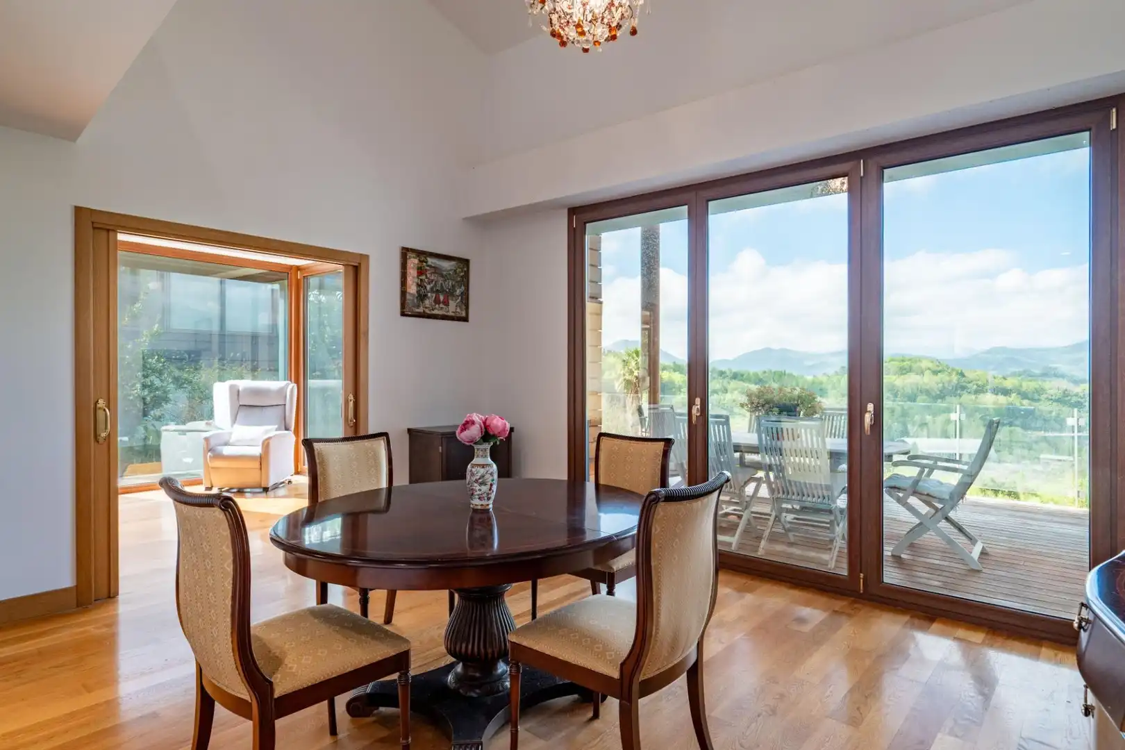 Comedor de Casa adosada en venta en Donostia - San Sebastián  con Calefacción, Jardín privado y Terraza