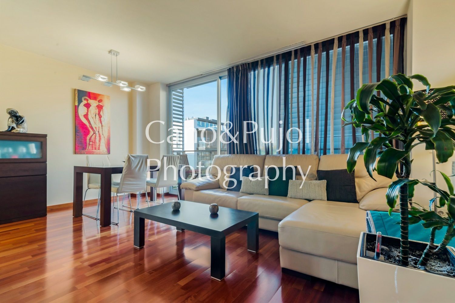Living room of Flat to rent in Sant Cugat del Vallès  with Air Conditioner, Heating and Parquet flooring
