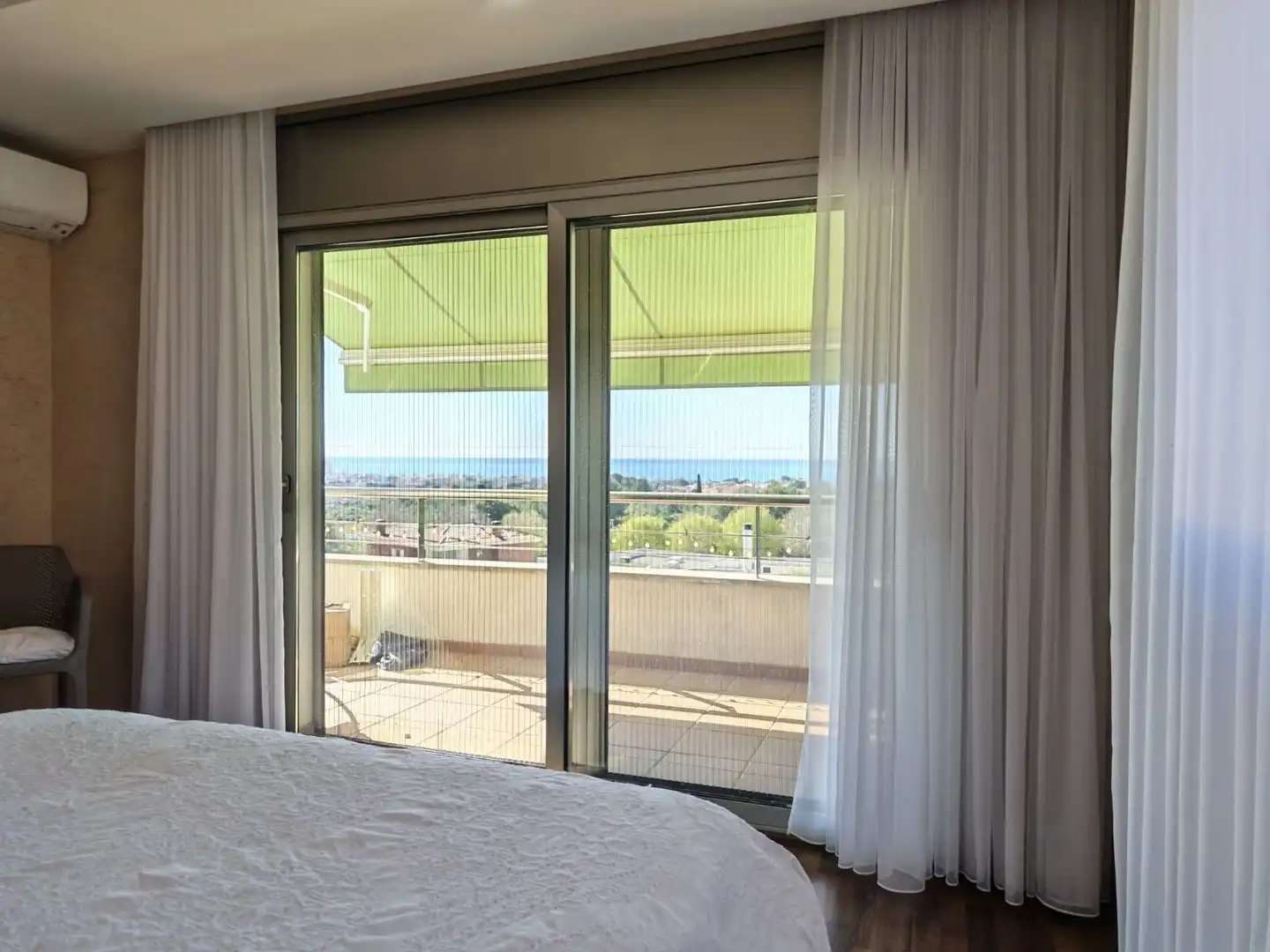 Dormitori de Casa o xalet en venda en Calafell amb Aire condicionat, Calefacció i Jardí privat