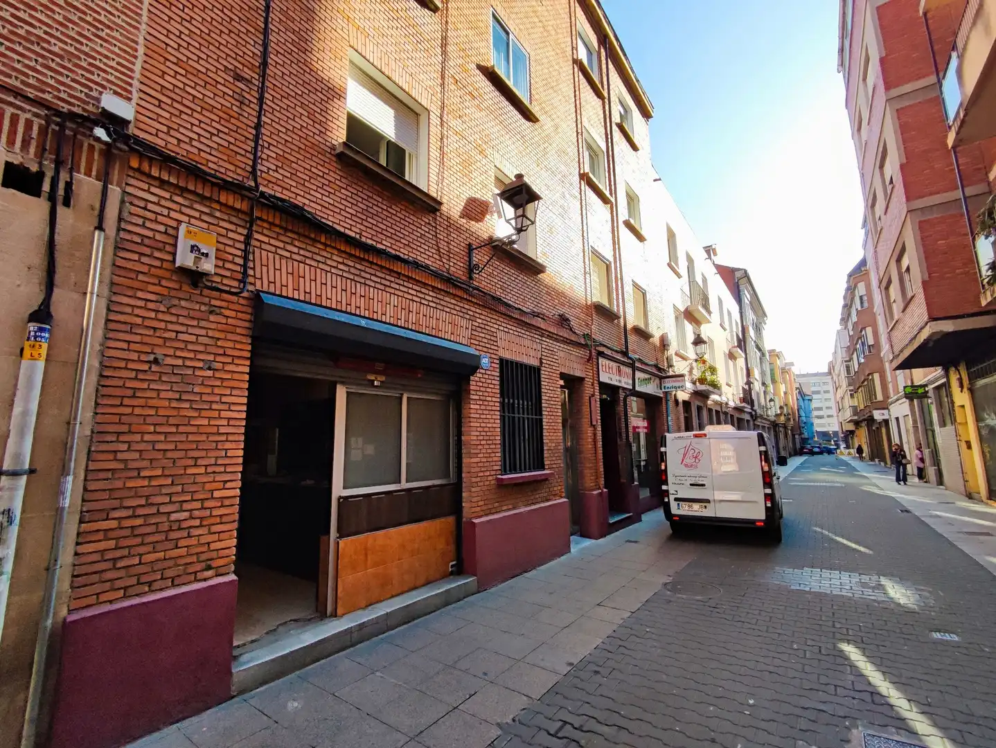 Vista exterior de Local en venta en Palencia