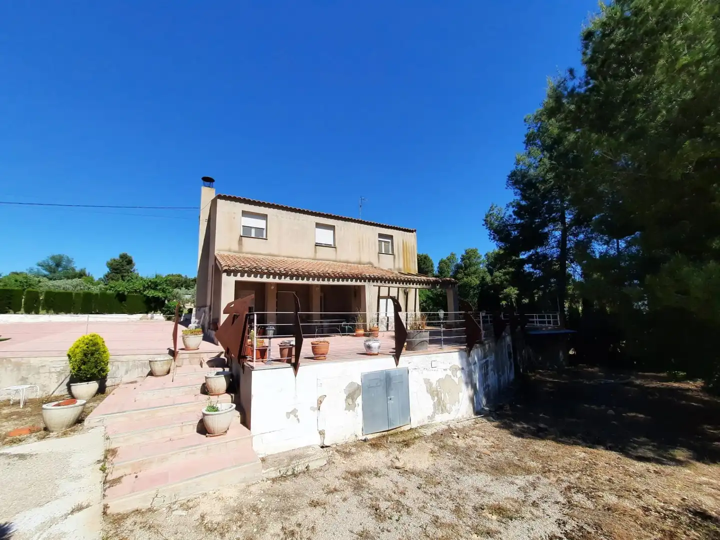Xalet amb piscina en venda a Almansa