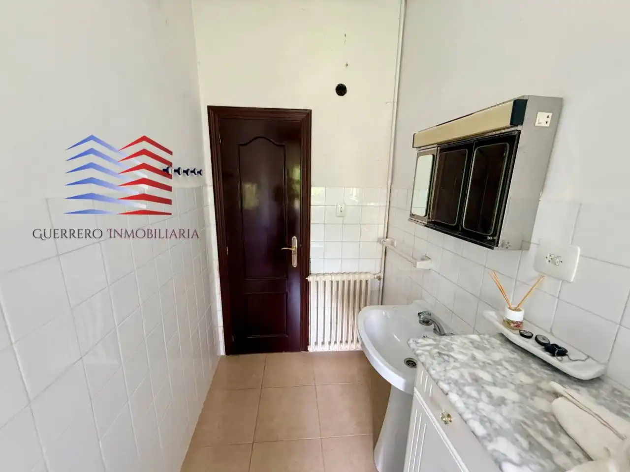 Cuina de Casa o xalet de lloguer en San Cibrao das Viñas amb Calefacció, Terrassa i Moblat