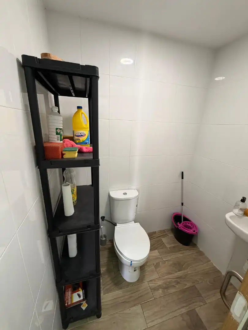 Bany de Local de lloguer en La Línea de la Concepción
