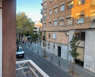 Vista exterior de Pis en venda en  Barcelona Capital amb Aire condicionat, Forn i Balcó