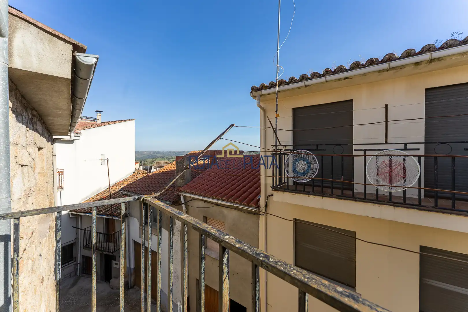 Vista exterior de Edificio en venta en Fermoselle