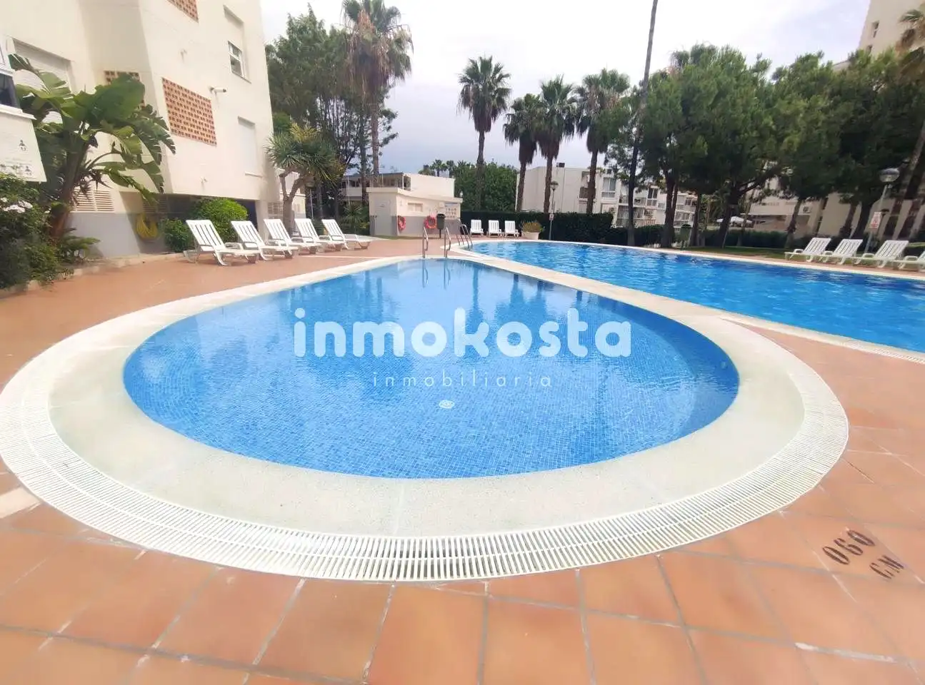 Swimming pool of Flat for sale in L'Alfàs del Pi  with Air Conditioner, Terrace and Community pool