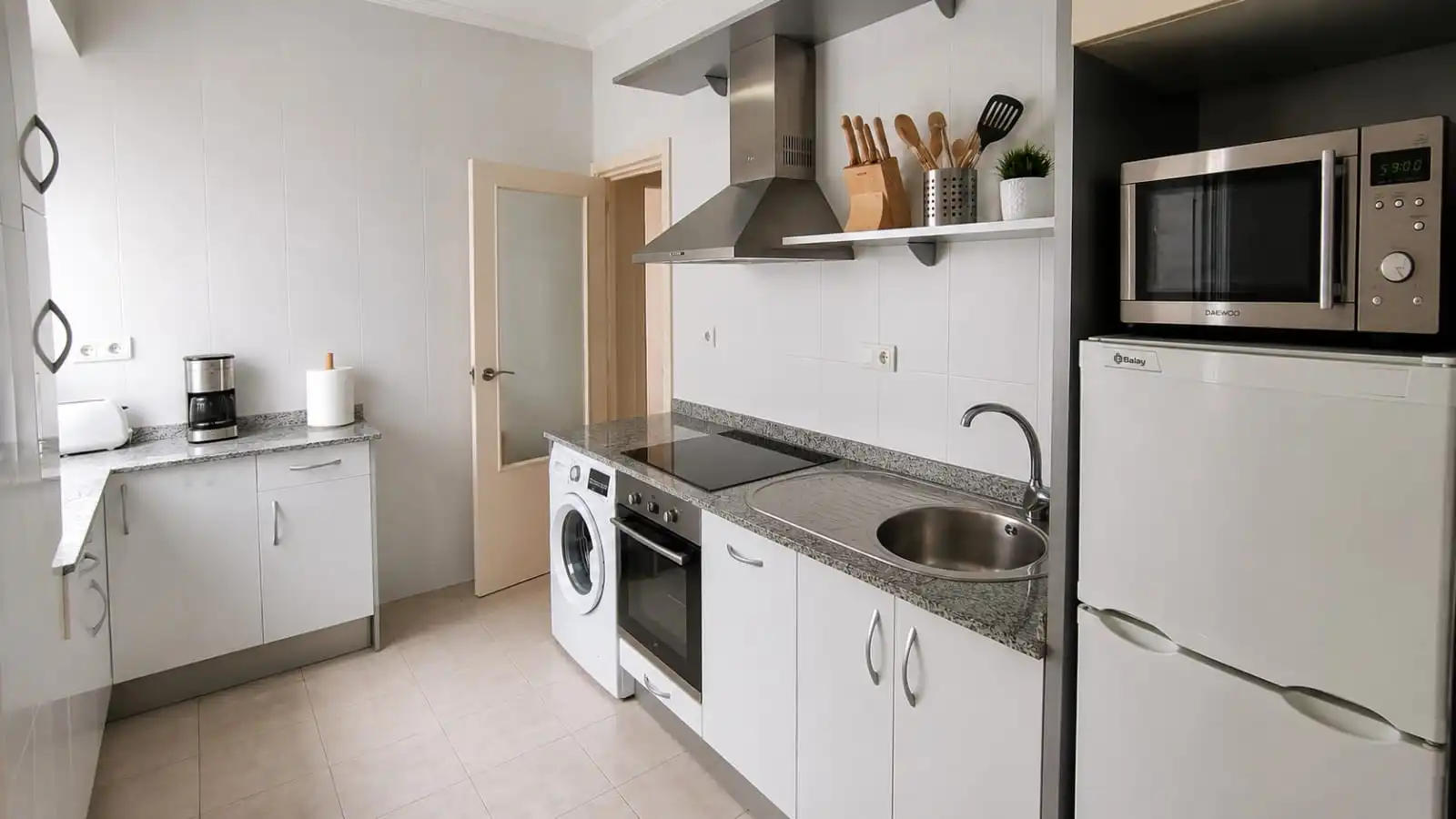 Küche von Wohnung zur Miete in Bilbao  mit Heizung, Parkett und Terrasse