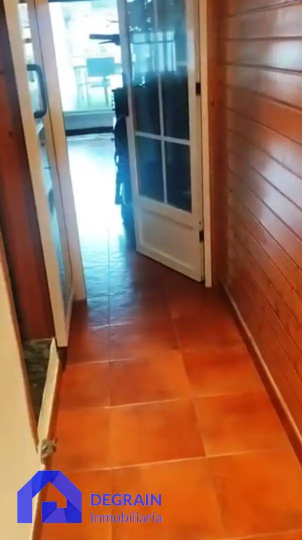 Pis en venda en Oviedo  amb Terrassa i Traster