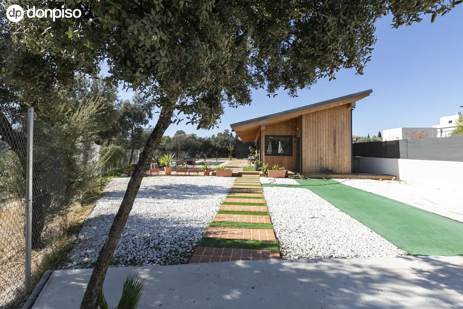 Vista exterior de Finca rústica en venta en Maracena con Calefacción, Jardín privado y Terraza