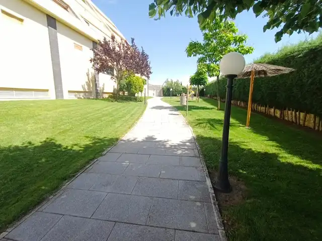 Vista exterior de Pis en venda en Cáceres amb Traster, Piscina i Piscina comunitària