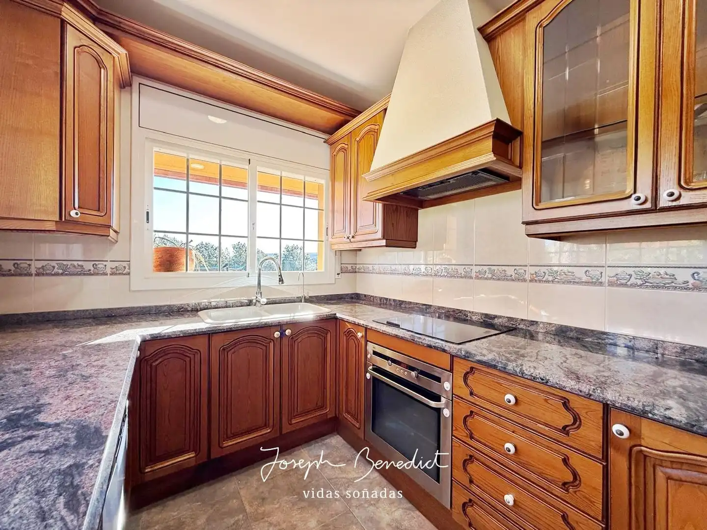 Kitchen of Houses for sale in Begues  with Air Conditioner, Heating and Private garden
