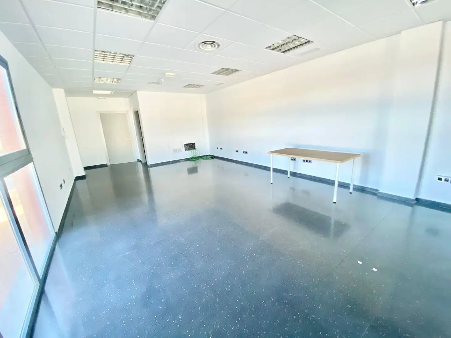 Büro zum Verkauf in Lorca mit Heizung und Terrasse