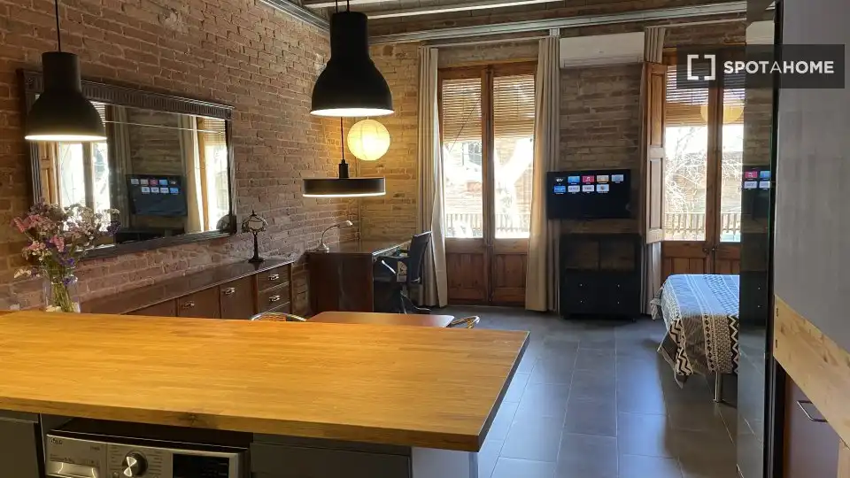 Flat for rent in Sants
