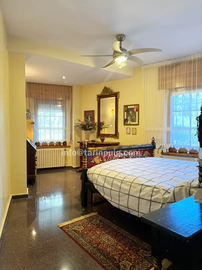 Habitación de Casa o chalet en venta en Begues con Aire acondicionado, Calefacción y Jardín privado
