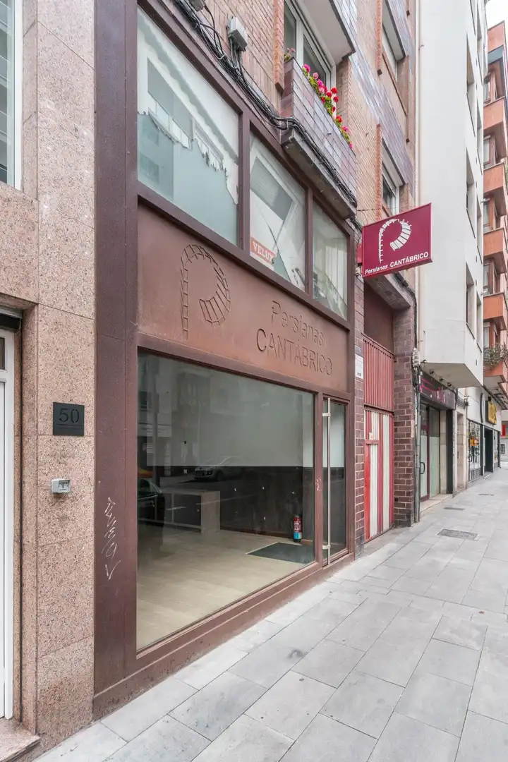 Außenansicht von Geschaftsraum zum Verkauf in Gijón 