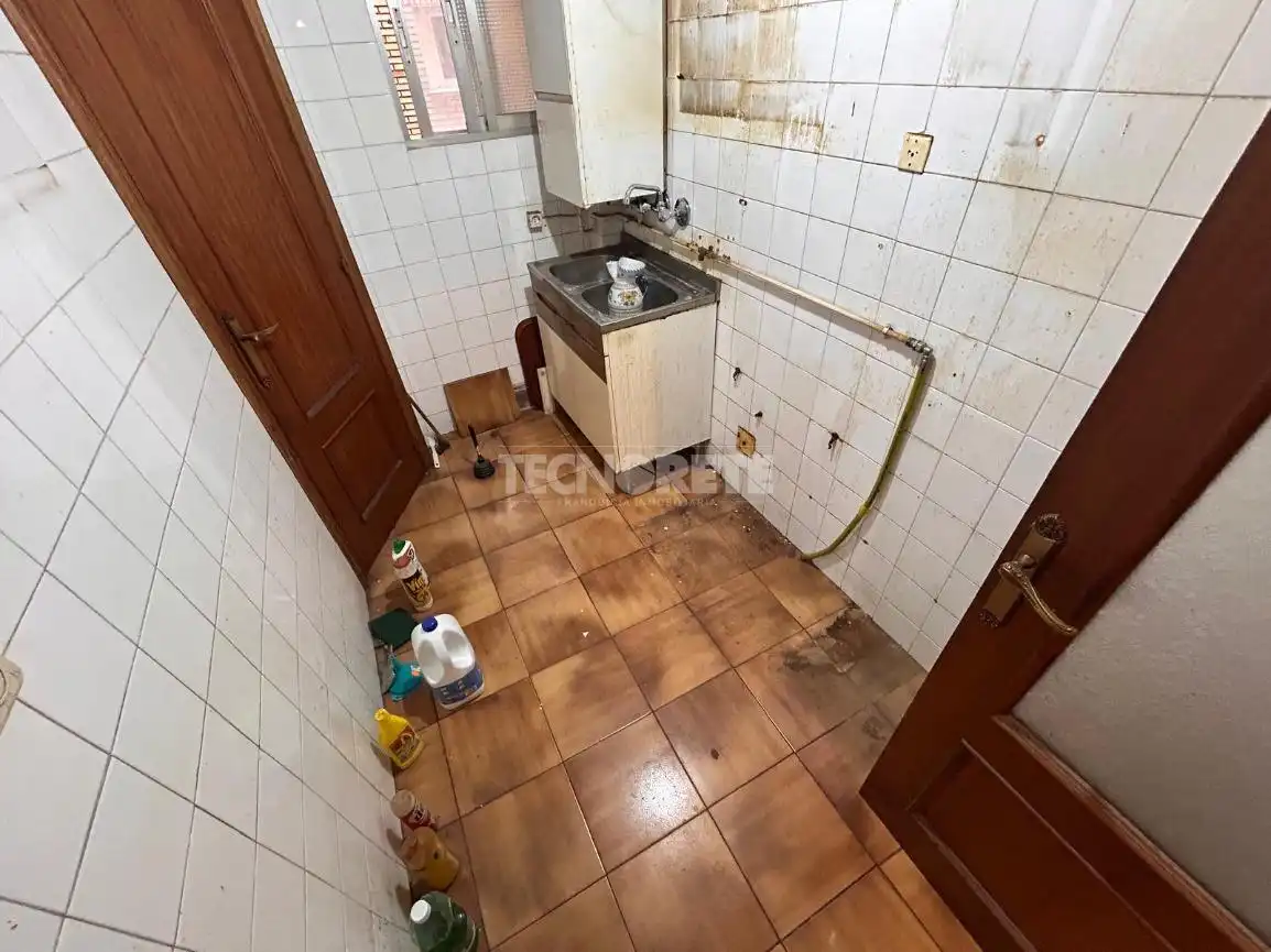 Cuina de Pis en venda en Guadalajara amb Calefacció, Parquet i Terrassa