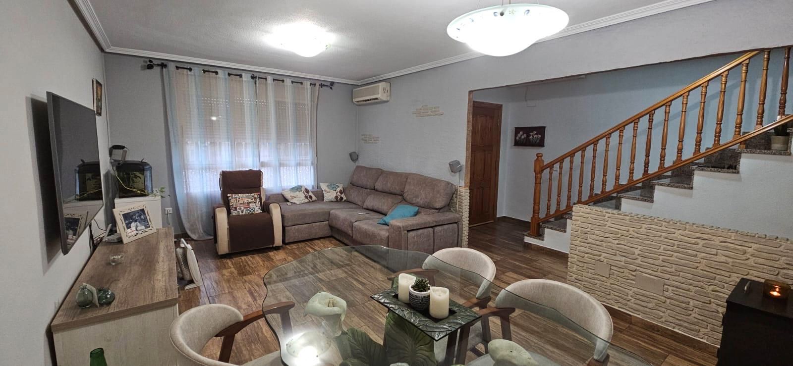 Sala d'estar de Casa o xalet en venda en Molina de Segura amb Moblat