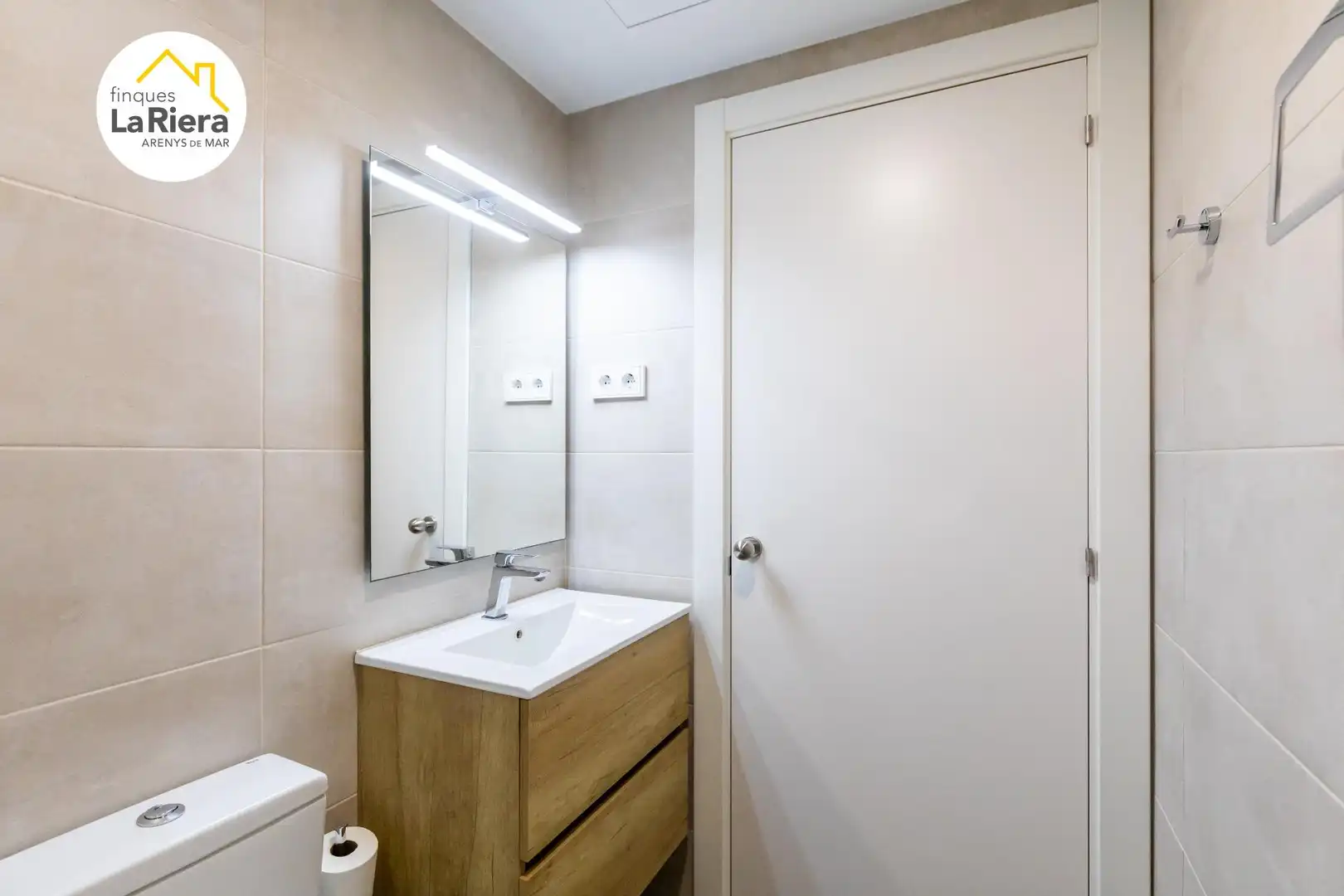 Baño de Dúplex en venta en Arenys de Mar con Aire acondicionado, Calefacción y Terraza