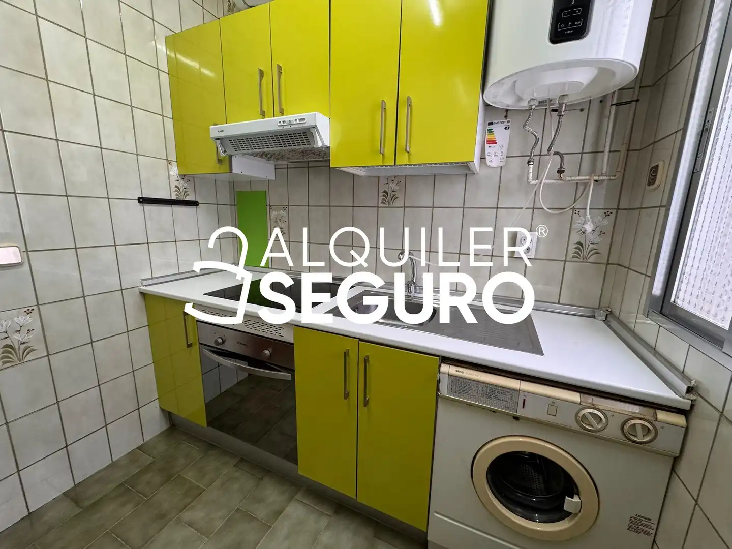 Kitchen of Flat for rent in Madrid  with Heating, Terrace and Furnished