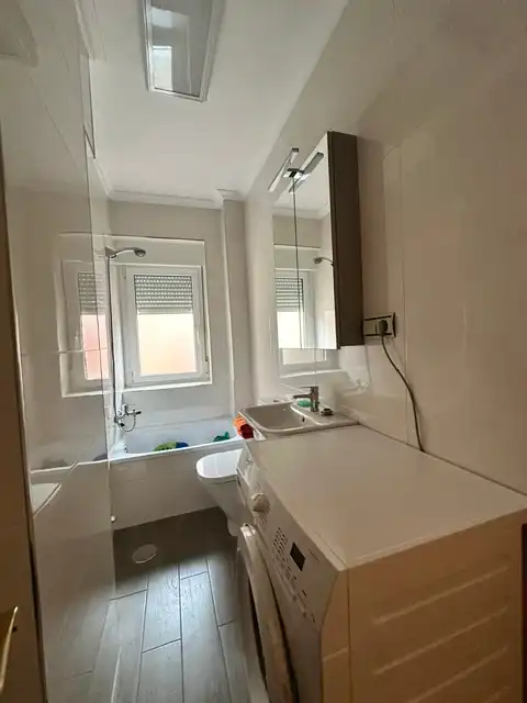 Baño de Piso de alquiler en Avilés con Amueblado
