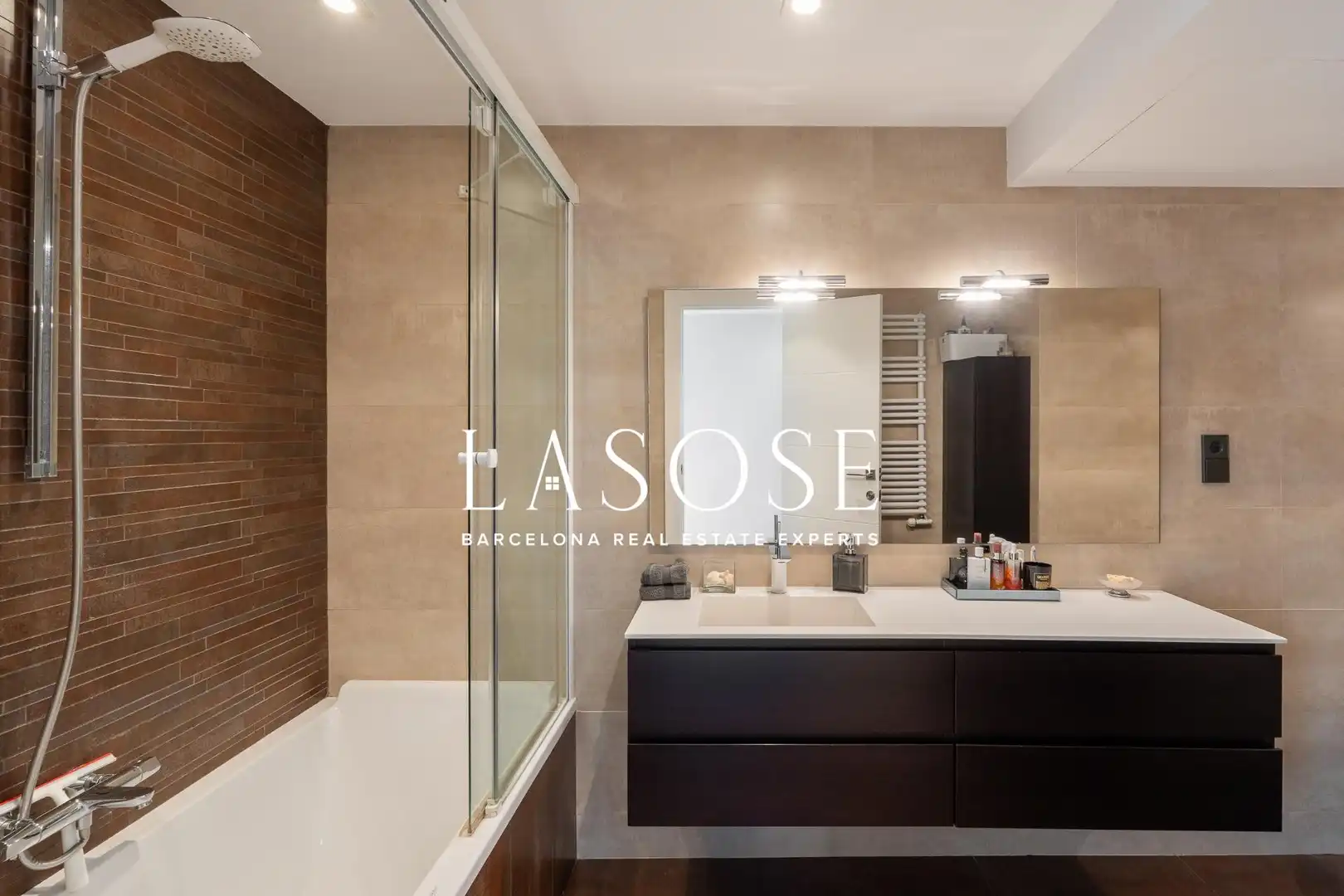 Bathroom of Houses for rent in Sant Just Desvern  with Heating, Private garden and Terrace