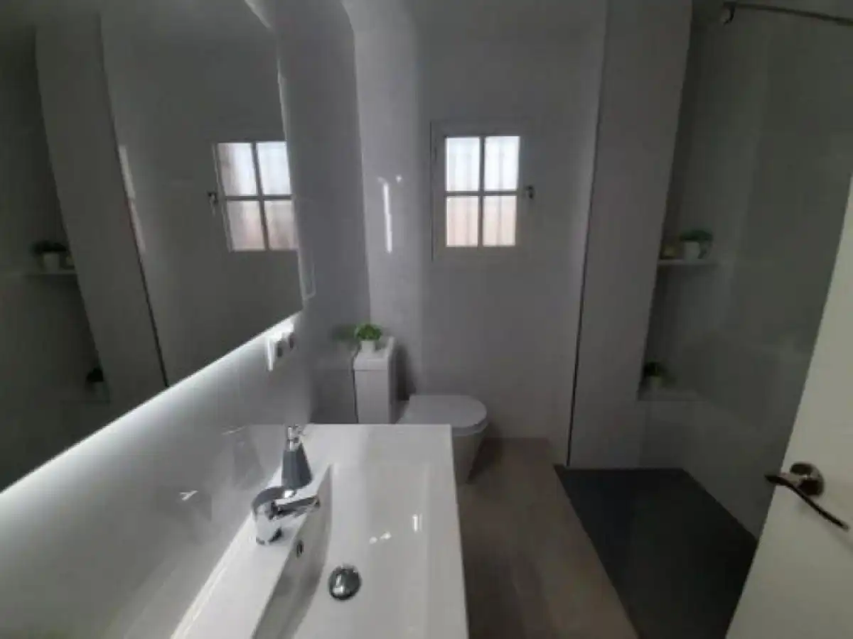 Bany de Casa o xalet de lloguer en L'Eliana amb Aire condicionat, Jardí privat i Terrassa
