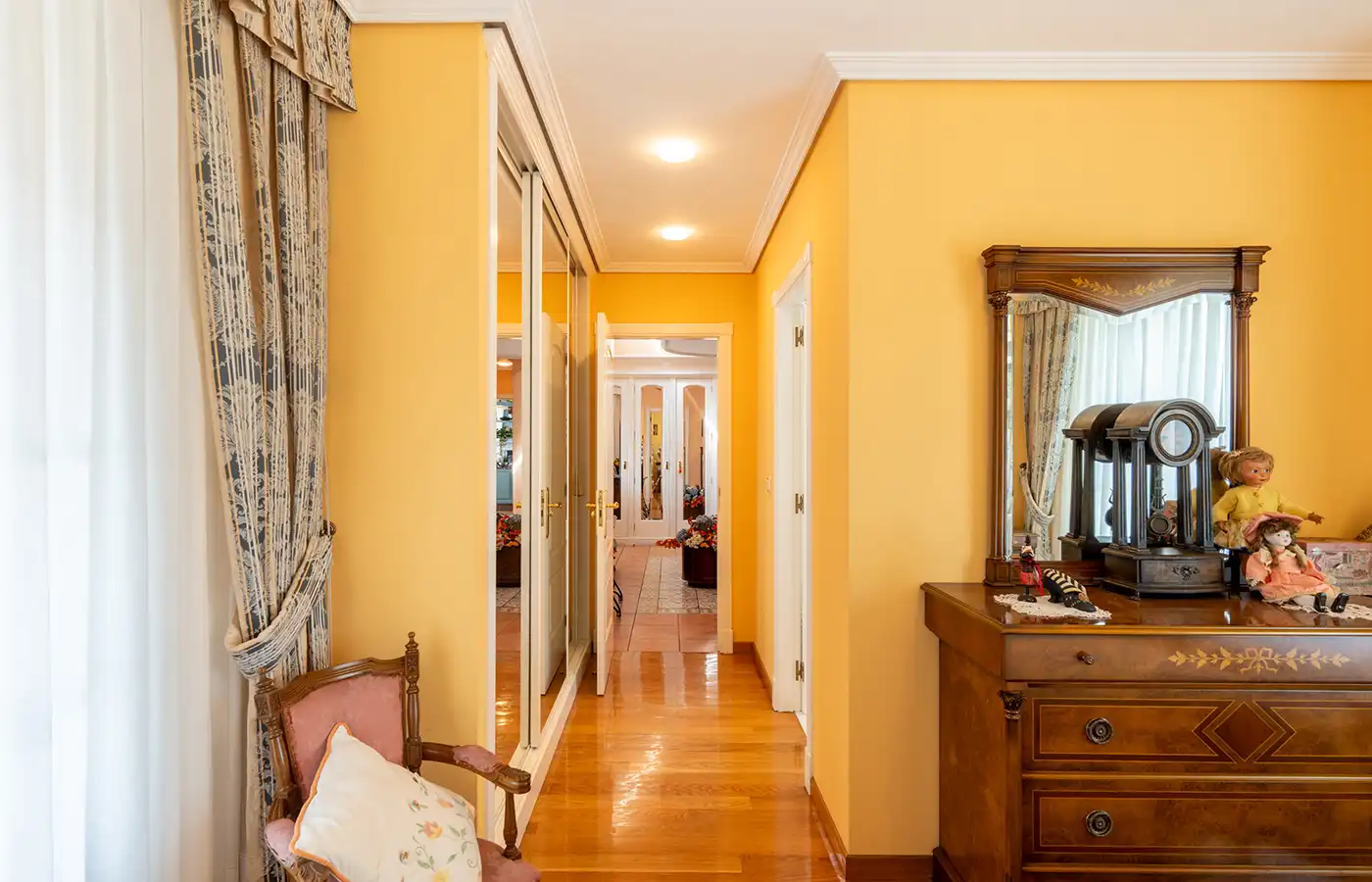 Chalet con terraza en venta en Avenida Rosalía Castro 126, imagen 20