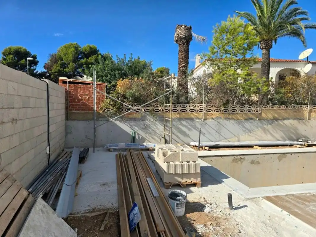 Detached house with pool for sale in Calle Capellá, 21, imagen 14