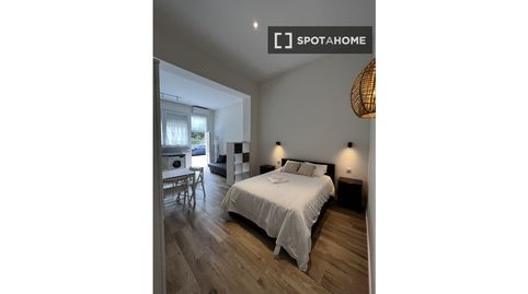 Foto 4 de Piso de alquiler en Nueva España, Madrid Capital