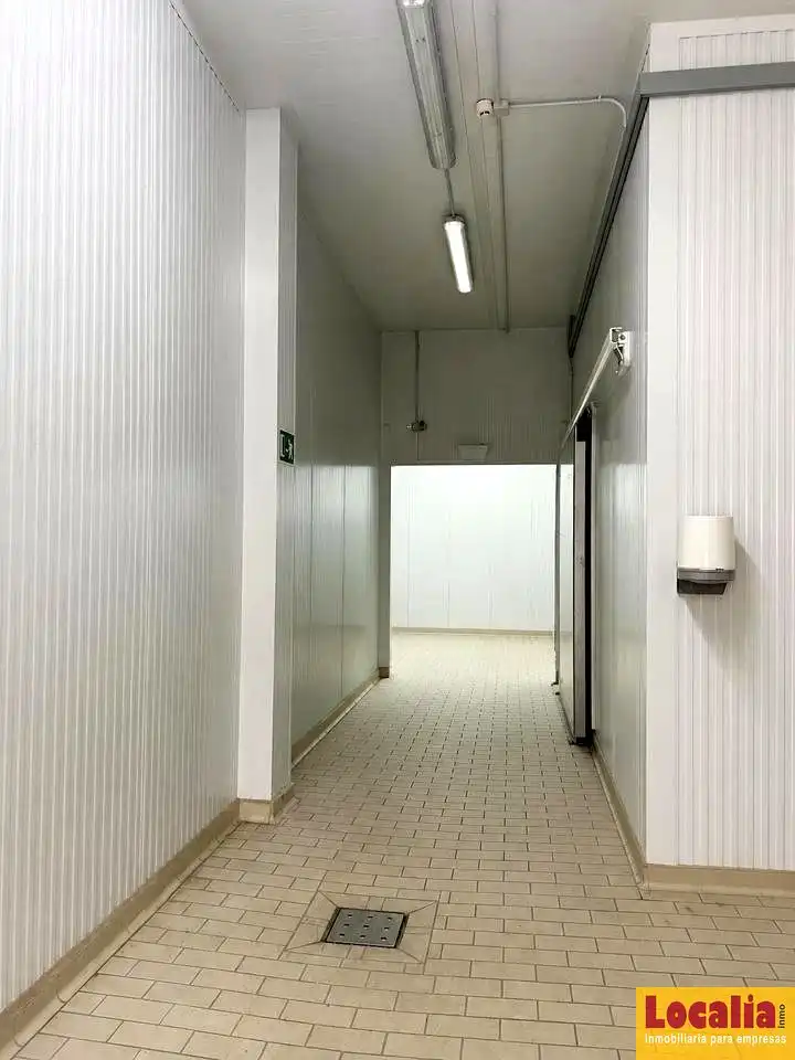 Nave industrial en venta en Cartes