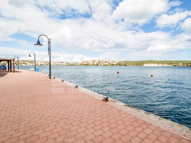 Local comercial en Venta en Es Castell poble