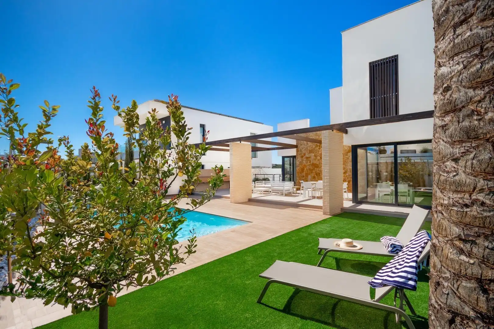 Terrassa de Casa o xalet en venda en Orihuela amb Aire condicionat, Jardí privat i Terrassa