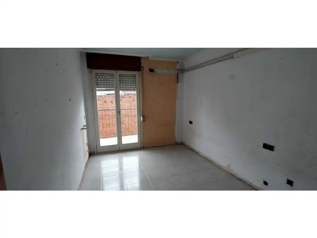 Schlafzimmer von Wohnung zum Verkauf in Salt