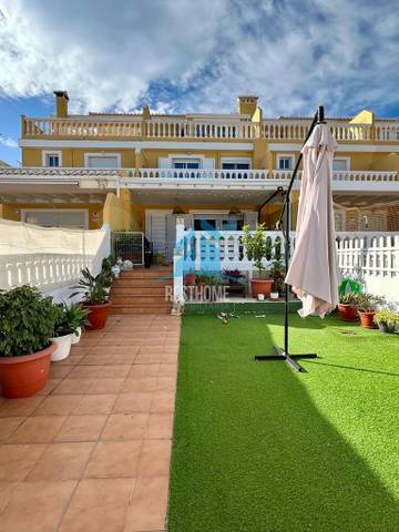 Casa adosada en Venta en Calle ENTRADA DOLORES en El Marenyet