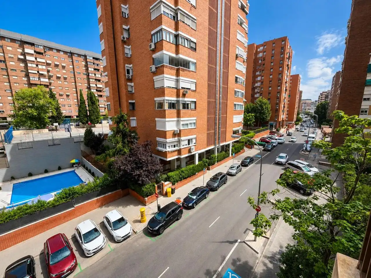 Vista exterior de Piso en venta en Madrid con Calefacción, Jardín privado y Parquet