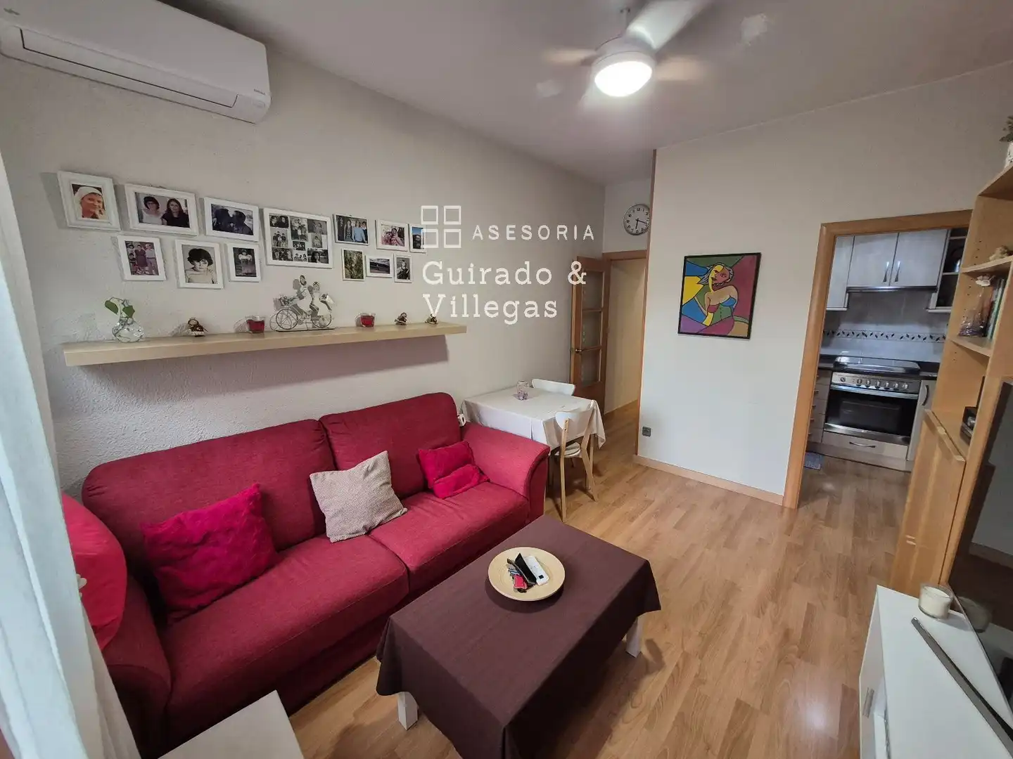 Sala d'estar de Pis en venda en Barcelona amb Aire condicionat i Parquet
