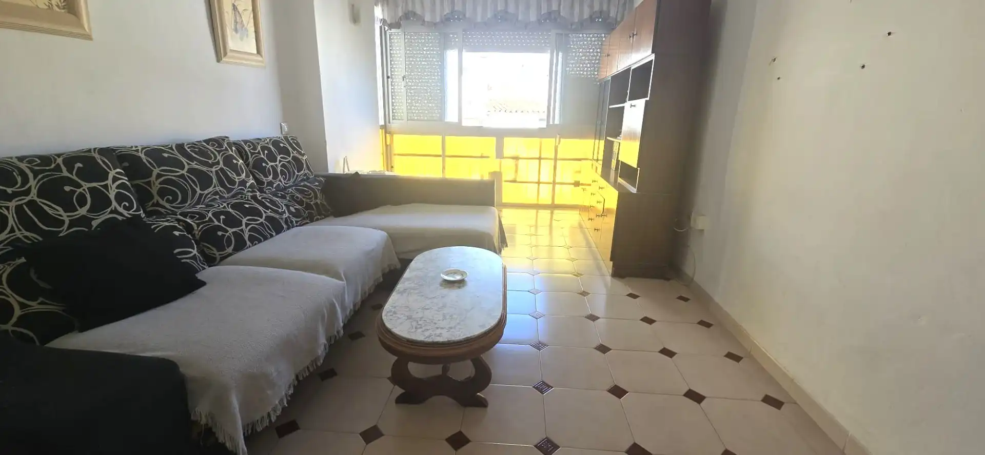 Wohnzimmer von Wohnungen zum Verkauf in Marbella mit Möbliert, Ofen und Waschmaschine