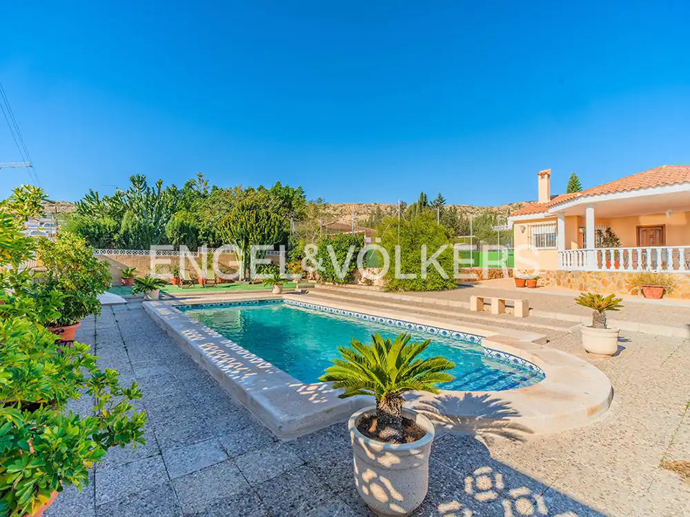 Piscina de Casa o chalet en venta en Mutxamel con Aire acondicionado, Calefacción y Jardín privado