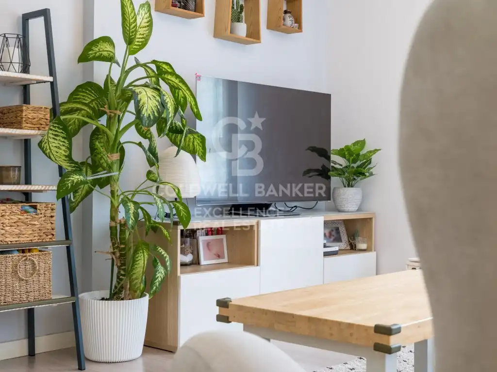 Living room of Flat for sale in Valencia  with Air Conditioner, Terrace and Community pool