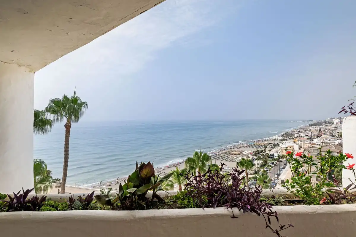 Vista exterior de Apartamento en venta en Torremolinos con Aire acondicionado, Terraza y Piscina comunitaria