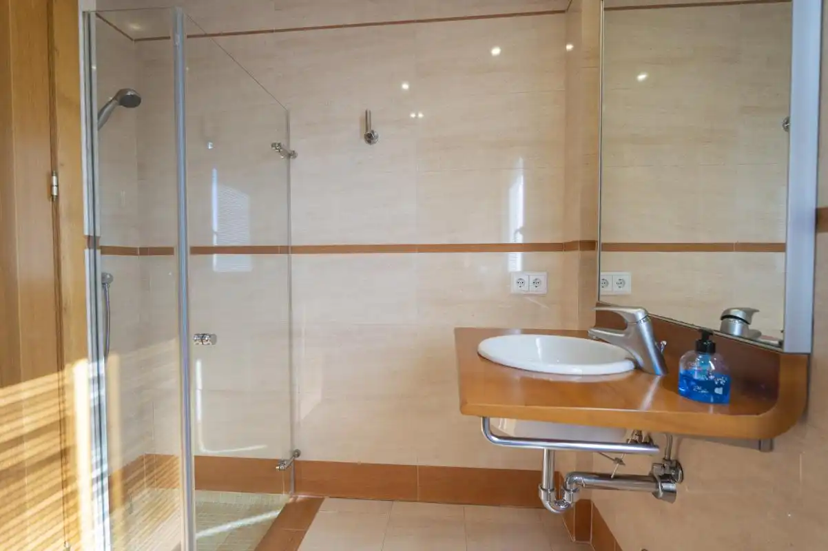 Baño de Casa o chalet de alquiler en Sant Josep de sa Talaia con Aire acondicionado, Calefacción y Jardín privado