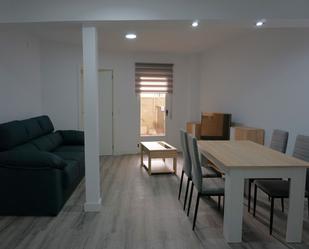 Pis de lloguer a Calle de Nuestra Señora de Sonsoles, 32, Sur