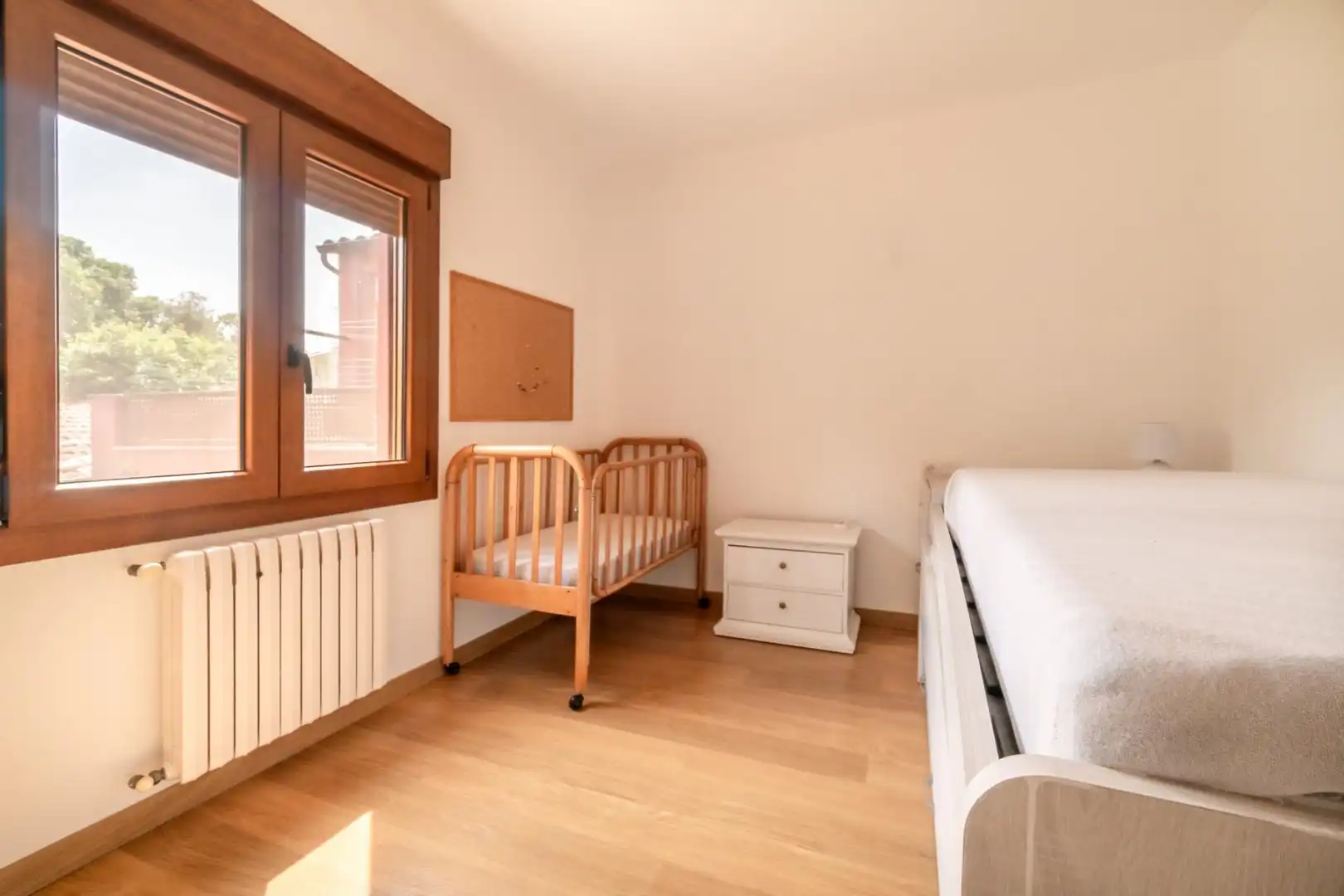 Dormitori de Casa o xalet en venda en Forallac amb Calefacció, Jardí privat i Terrassa