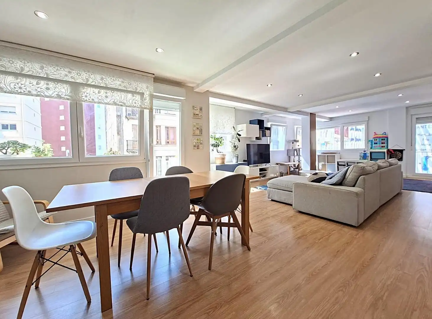 Sala de estar de Piso en venta en Vilagarcía de Arousa con Terraza, Amueblado y Balcón