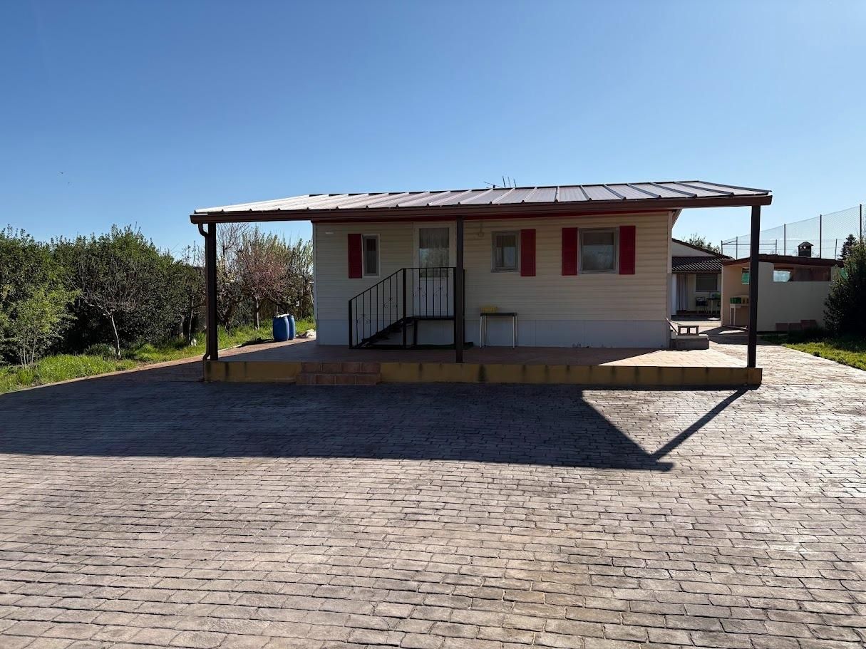 Exterior view of Country house for sale in Cubillas de Santa Marta  with Heating, Private garden and Terrace