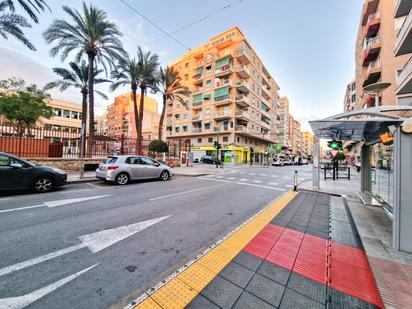 Vista exterior de Planta baixa en venda en Elche / Elx