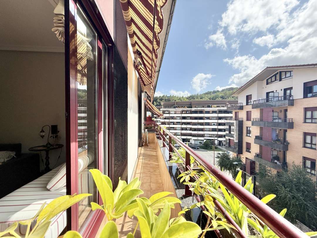 Flat for sale in Bernardo Ezenarro Kalea